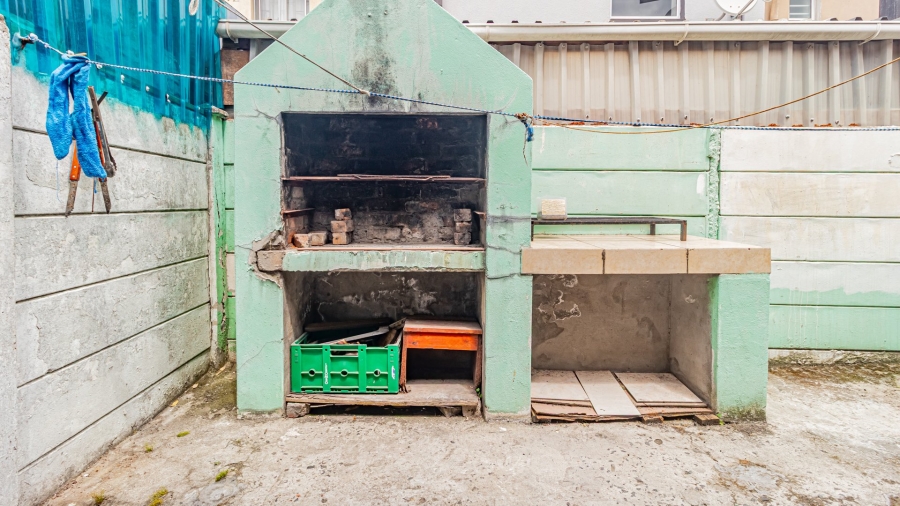 3 Bedroom Property for Sale in Westridge Western Cape